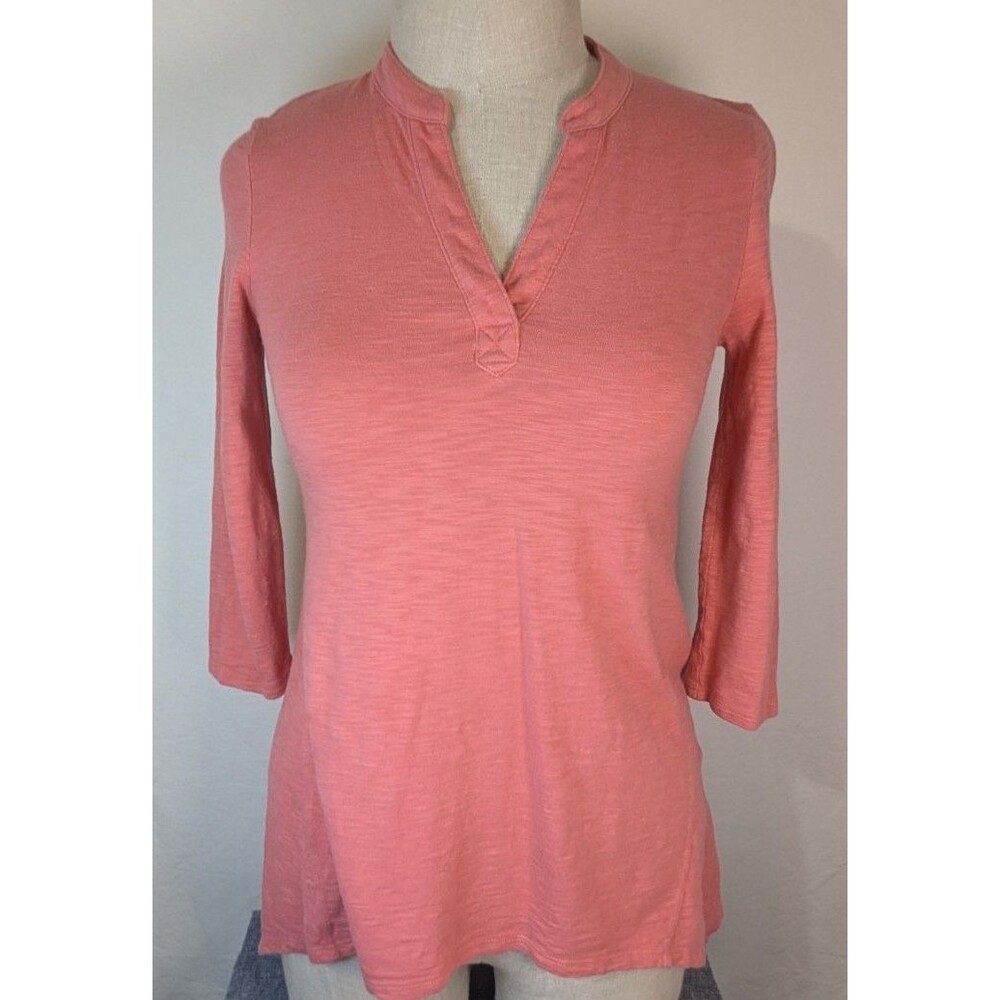 Chico's The Ultimate Tee Split Neck Top Coral Pink 3/4 Sleeve Size 0 Small